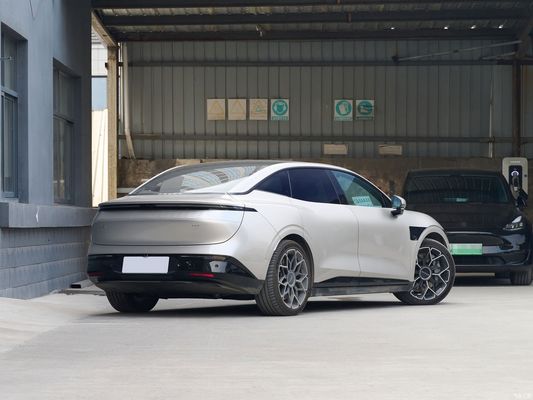 순수 전기 2024 자동차 Zeekr007 세단 4WD 75kwh 100wkwh 배터리 최고 속도 210 Km/H EV