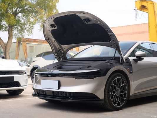 순수 전기 2024 자동차 Zeekr007 세단 4WD 75kwh 100wkwh 배터리 최고 속도 210 Km/H EV
