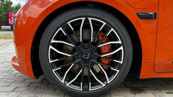 R21-22 타이어 사이즈 2023/2024 Zeekr 001 전기 자동차 100kwh EV 자동차 4WD UTV 4WD 휠 SUV 해치백 전기 자동차