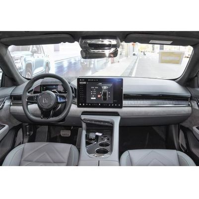 지크 001 Me 100kwh 656km EV 2024 차량의 최대 전력 200Kw 4970*1999*1548