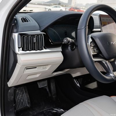 바이드 송 플러스 605km 챔피언 플래그십 버전 전기 자동차 왼쪽 스티어링 2024 SUV