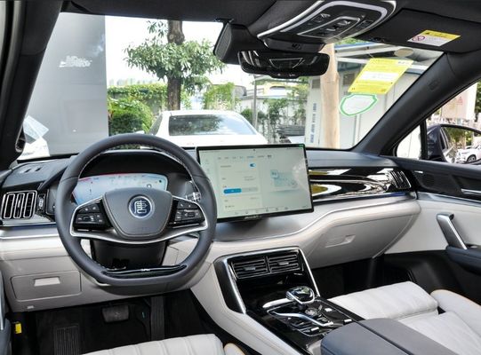 검은색 2022 BYD Tang EV 635km 4륜 구동 플래그십 에디션 선택된 6석 차