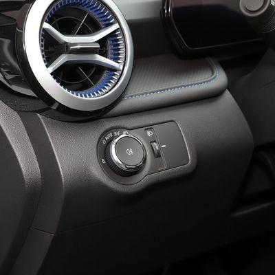 2024 몬자 1.3t 가벼운 하이브리드 자동 가솔린 자동차 쉐보레 크루즈 오토 사용/ EV