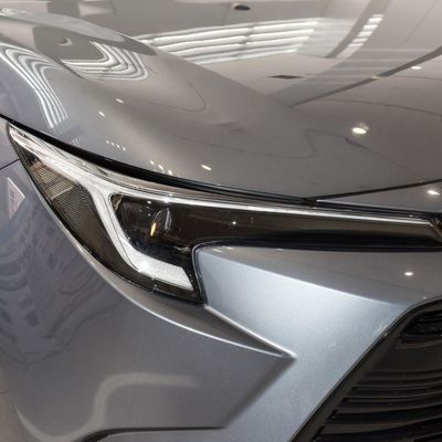 1.8L 하이브리드 듀얼 엔진 럭셔리 에디션 EV 전기 자동차 토요타 레빈