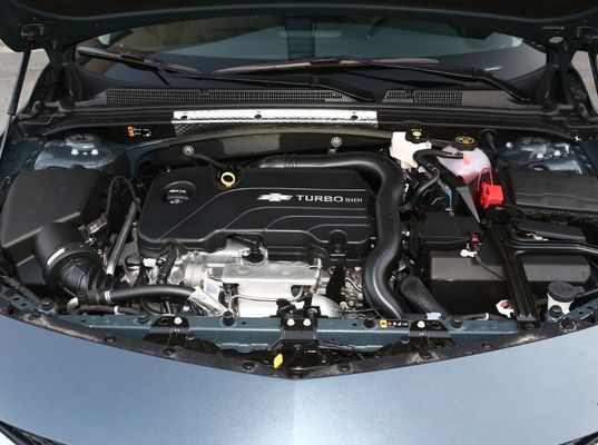 2023 쉐보레 말리복스 1.5t 루이-리안 전자제동 좌측 스티어링 세단
