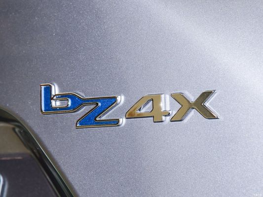2023 토요타 Bz4X X-모드 Awd Ultra Edition SUV EV 맥퍼슨 독립식 서스펜션