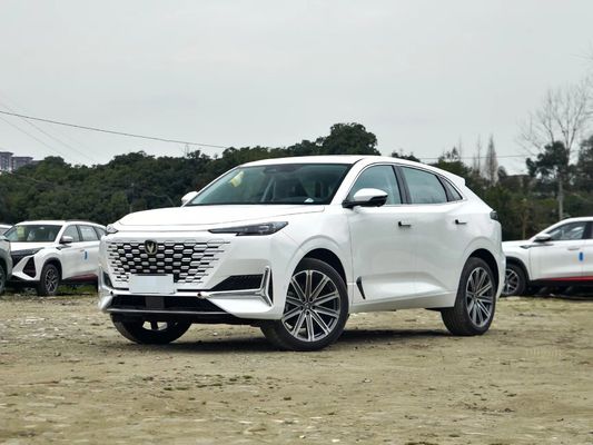 1845 Kg 2023 차간 유니-K 2.0t 2WD 가솔린 최대 구성이 자동차 차량 오토
