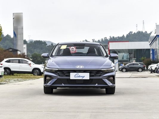 2023 현대 엘란트라 1.5L CVT GlX 엘리트 에디션 가솔린 자동차 흰색 외관 색상