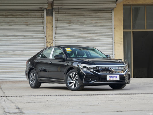 2023 모델 폭스바겐 패사트 PHEV 장기 배터리 수명 고객 요구에 맞는 고급 세단