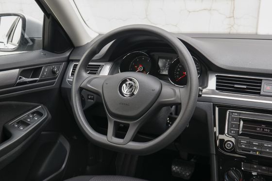 2019 VW 보라 레전드 오토 패션 가솔린 자동차 4562x1793x1468 에너지 타입 가솔린