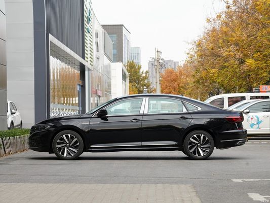 2024 VW 폭스바겐 패사트 380tsi 자동 변속기와 함께 플래그십 가솔린 자동차