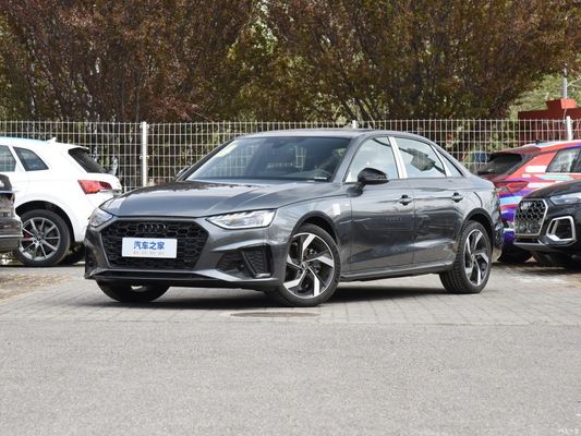 가솔린 자동차 아우디 A4l 2023 40tfsi 자동 변속기와 4858*1847*1439 크기