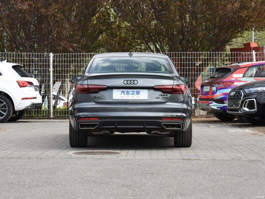 가솔린 자동차 아우디 A4l 2023 40tfsi 자동 변속기와 4858*1847*1439 크기