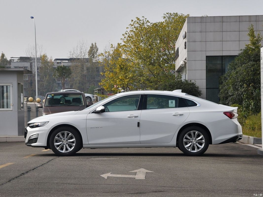 배량 1600-2500CC 2023 쉐보레 말리부 XL 1.5t 터보 가솔린 카 샤프 에디션