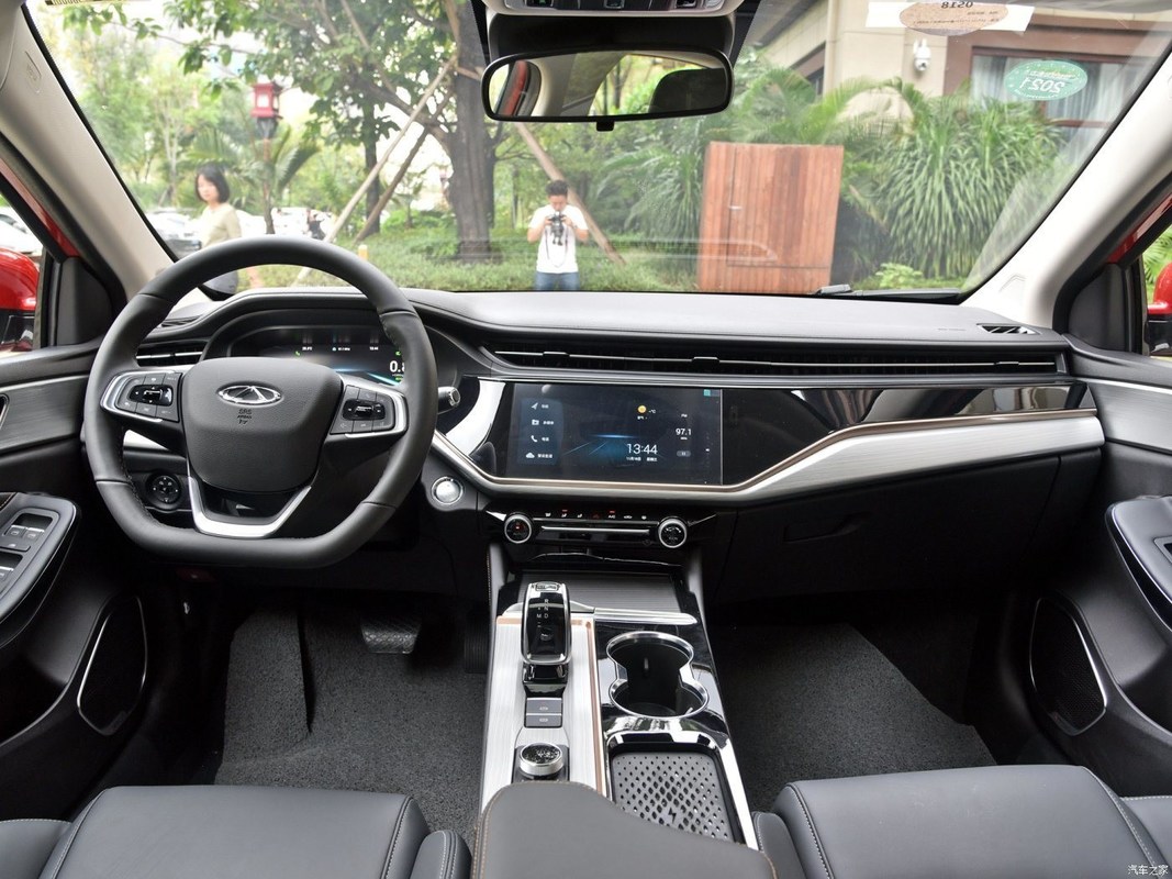 가솔린차 체리 아리조5 플러스 오자와 1.5T CVT 2021 출시 날짜에 5석 플러스 즐길 수 있습니다.