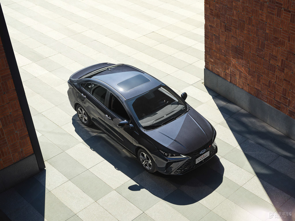 체리 아리조5 GT 2023 1.5T CVT 스마트 버전 차 4710*1829*1490 사이즈 4710*1829*1490
